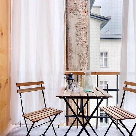 Small Folksy Kochanowskiego St *