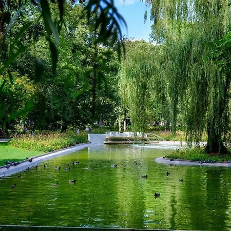 Small Folksy Kochanowskiego St קרקוב