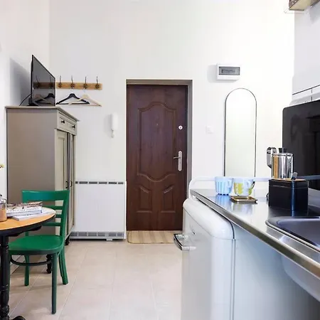 アパート Small Folksy Kochanowskiego St